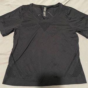 black workout top
